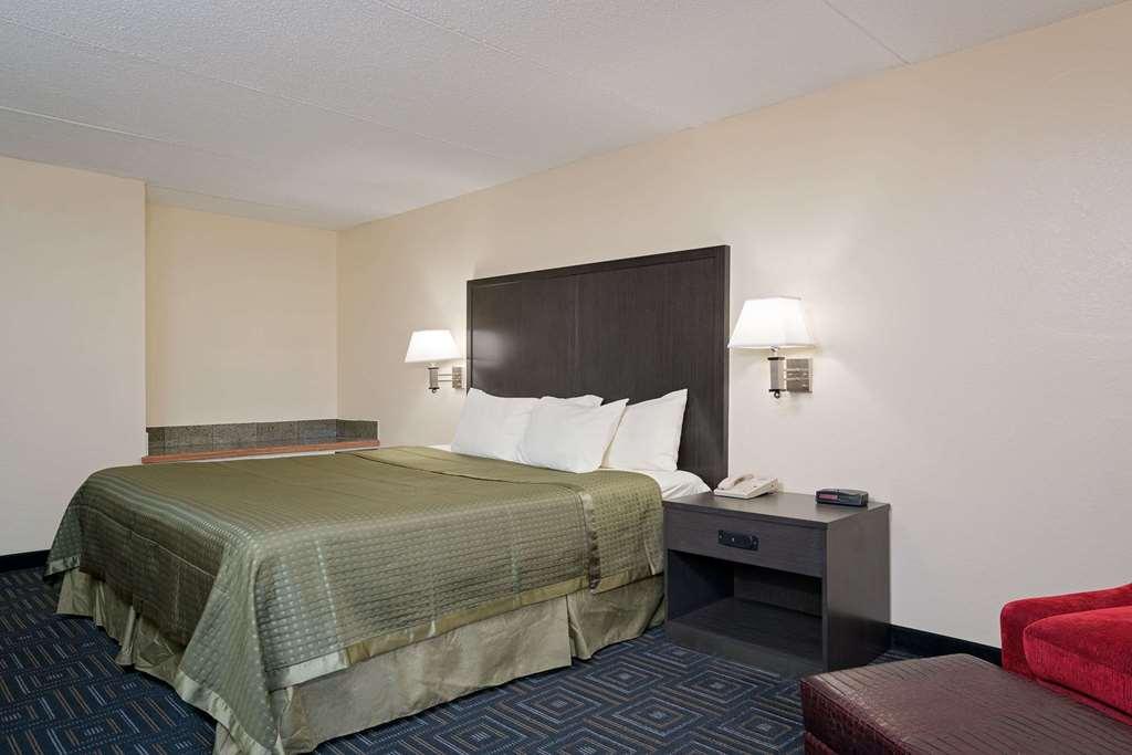 Twin Cities Inn, Mounds View Room photo
