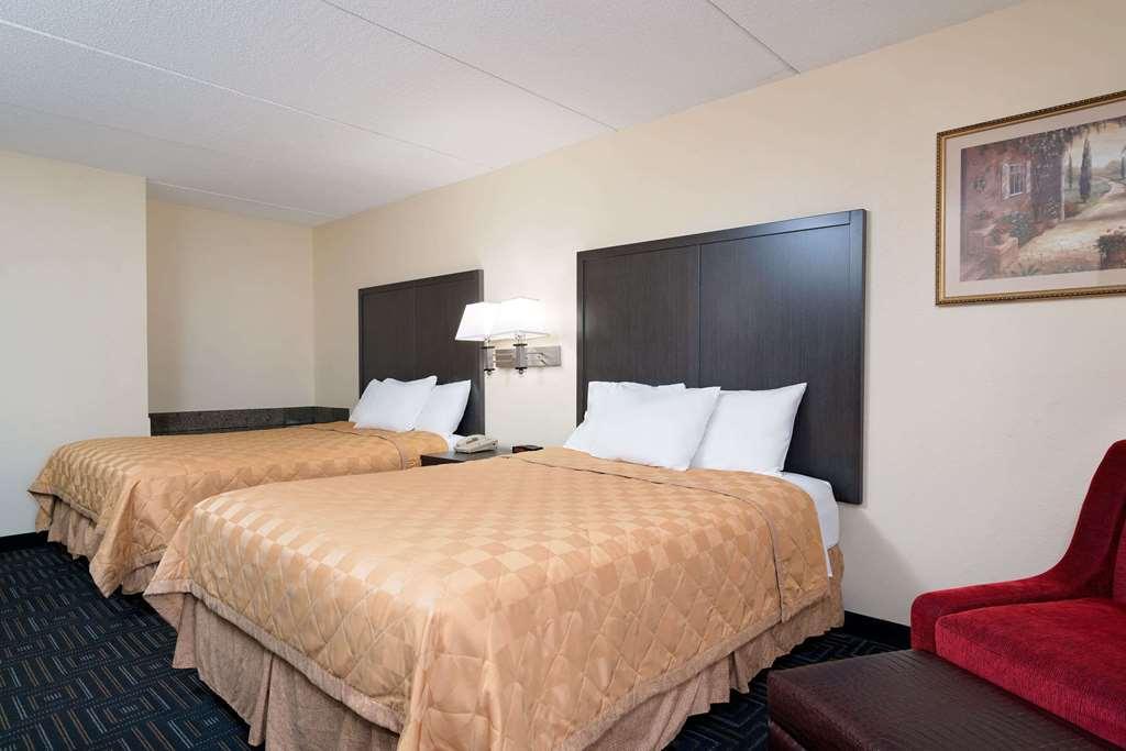 Twin Cities Inn, Mounds View Room photo