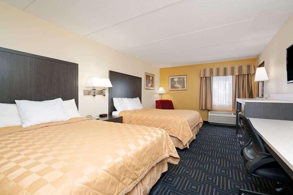 Twin Cities Inn, Mounds View Room photo