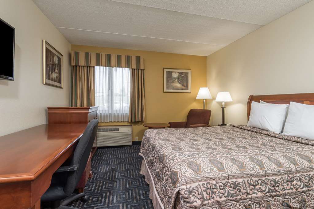 Twin Cities Inn, Mounds View Room photo