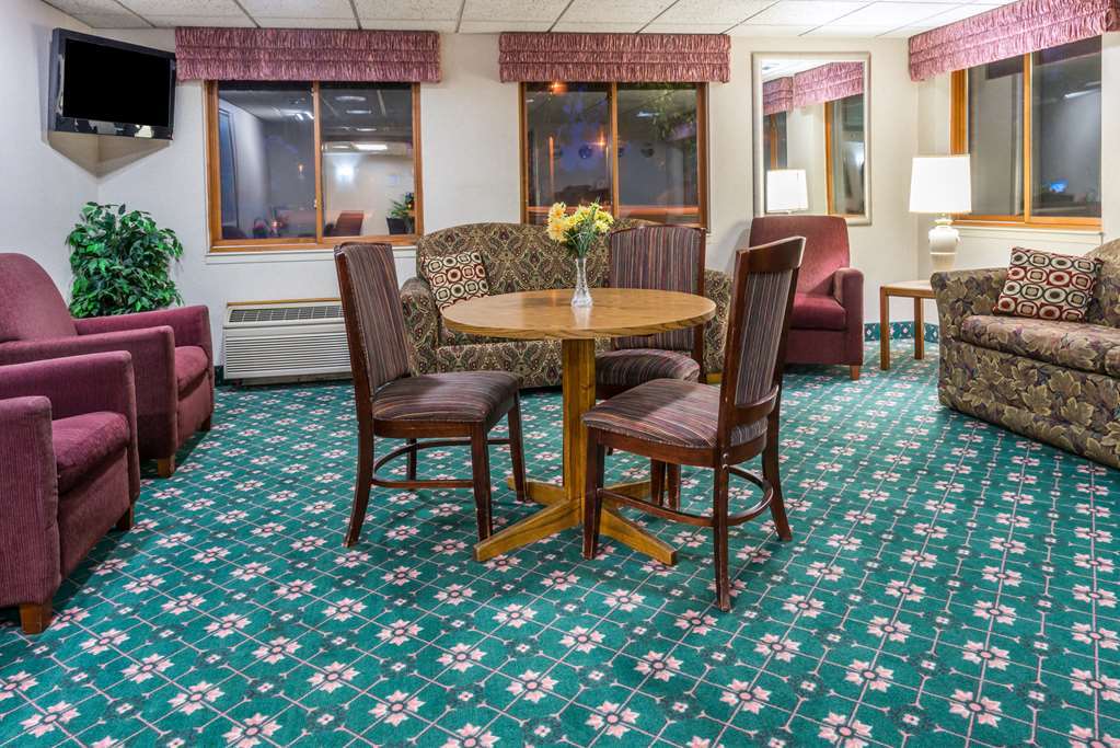 Twin Cities Inn, Mounds View Interior photo
